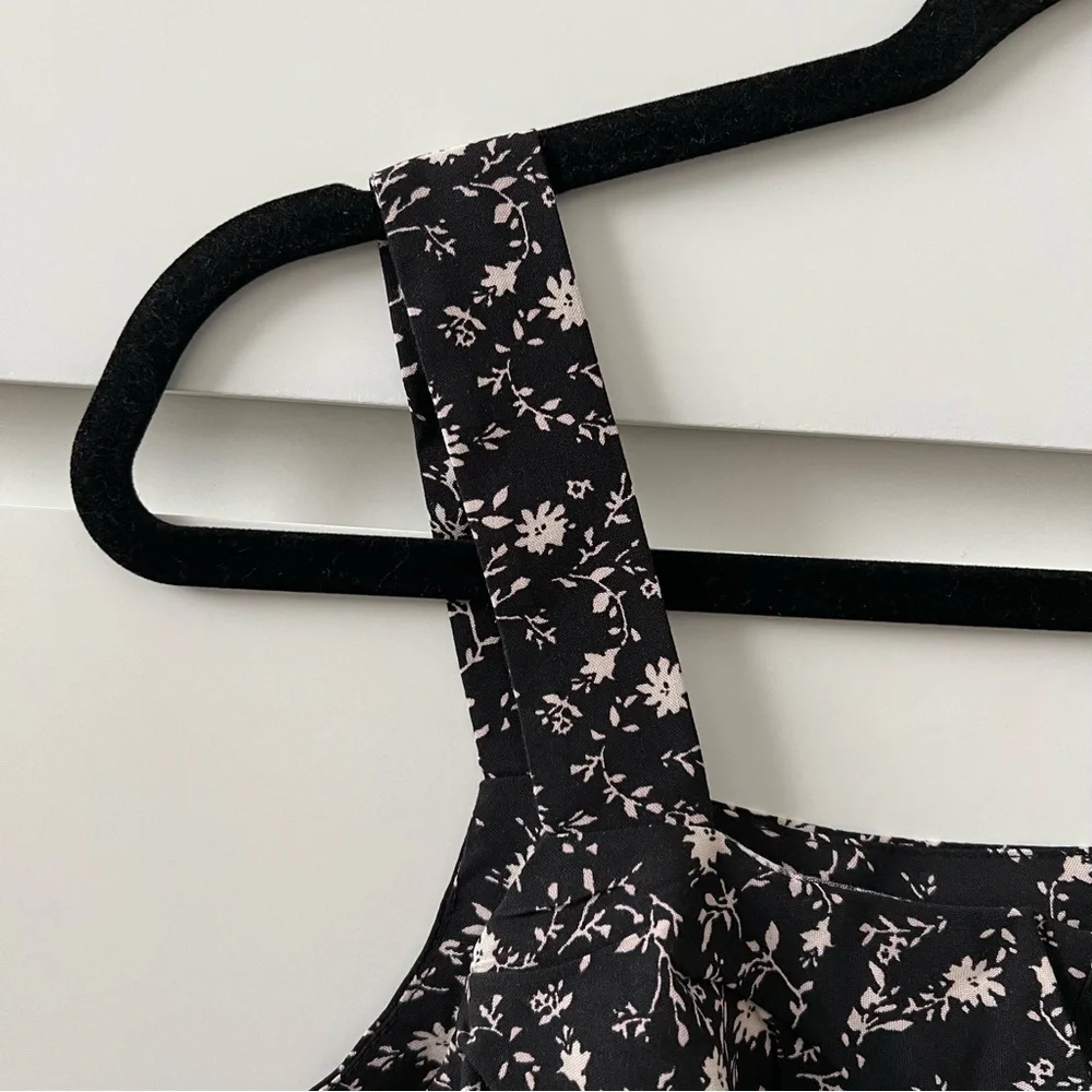 💗BOBEAU Front Tie Ruffle Button Tank - Picture 10 of 11